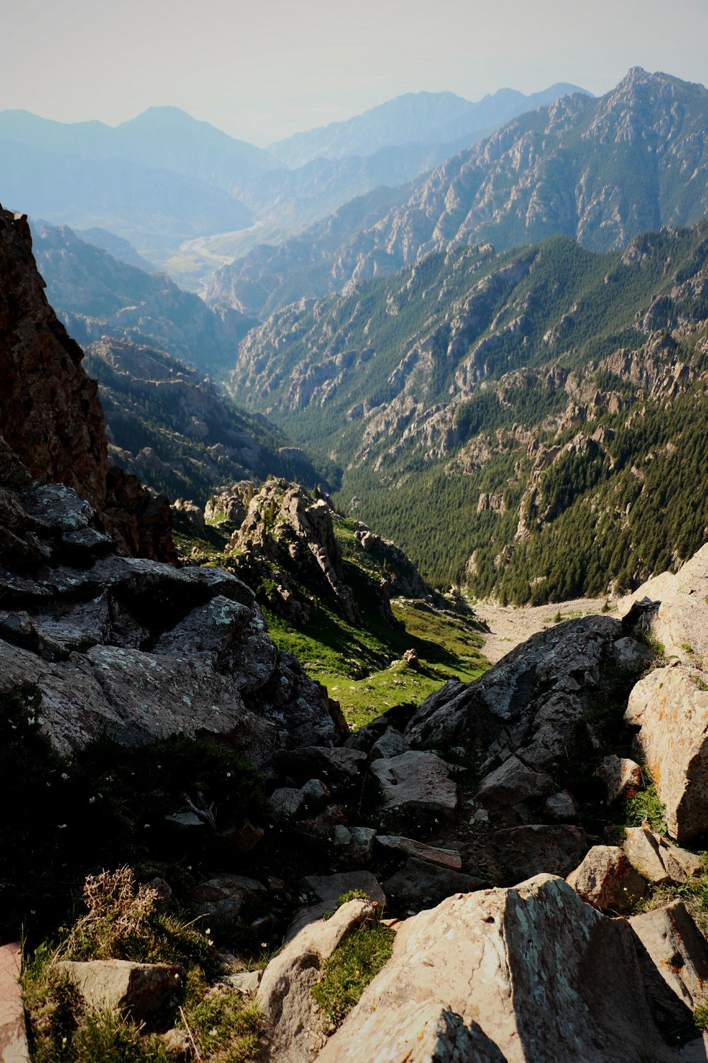 贺兰山东西穿越主峰敖包疙瘩登顶