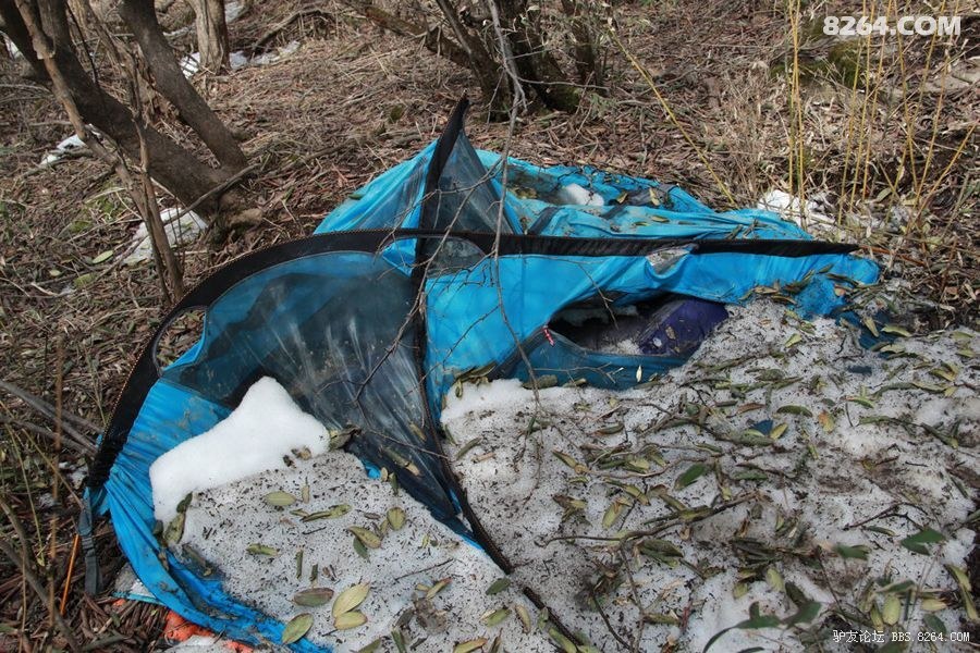 终南山现一驴友遗体初步判断被冻死山林半年以上现场图片以及详细资料