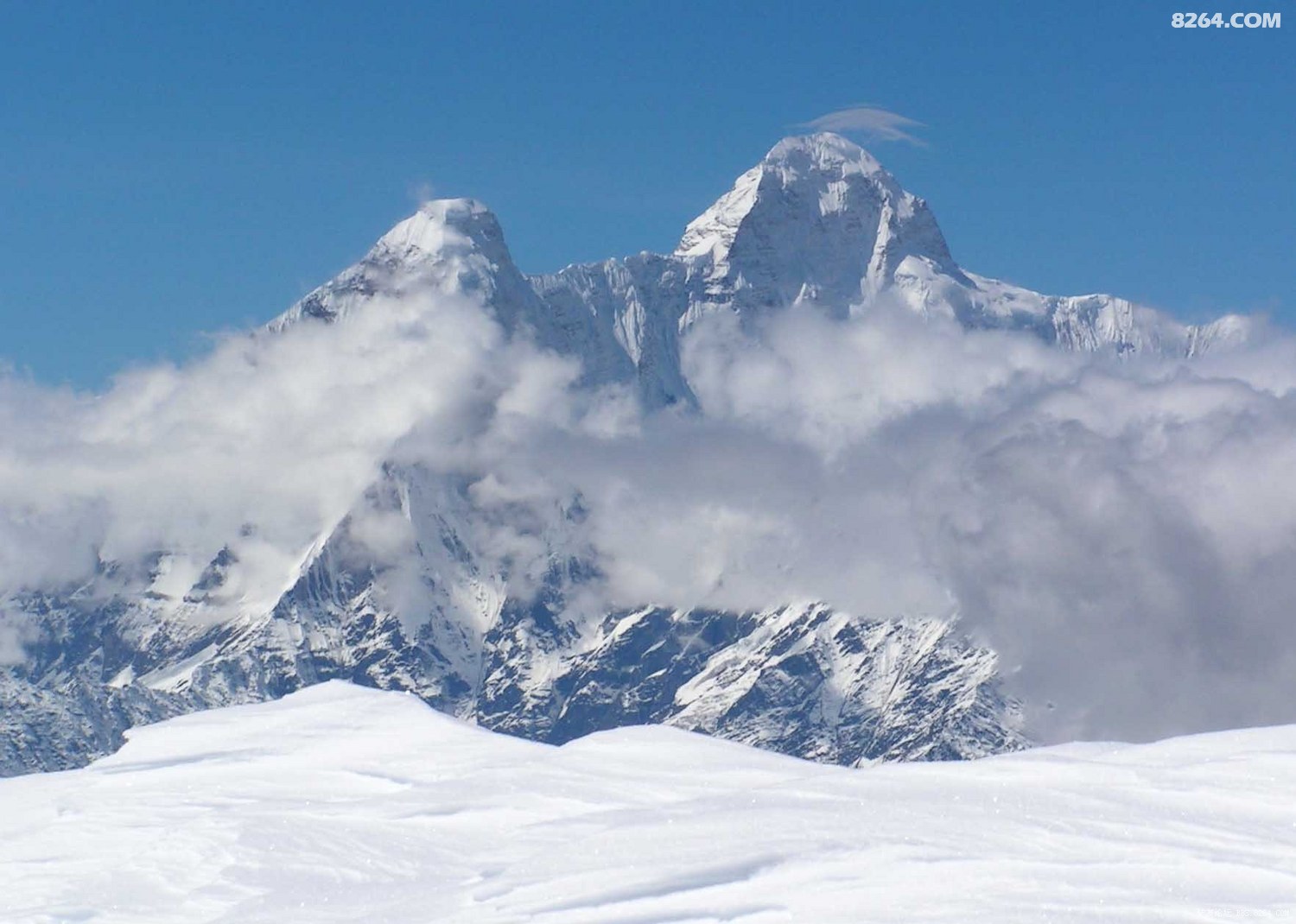 世界8000米以上以下山峰高度排行榜