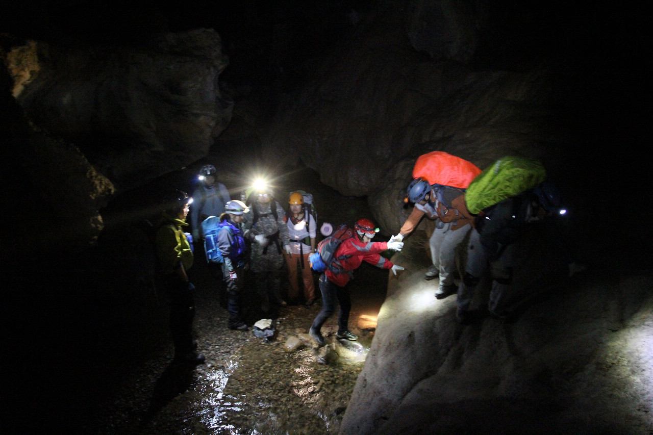2月14日-15日初级洞穴探险~千岛湖白马洞体验