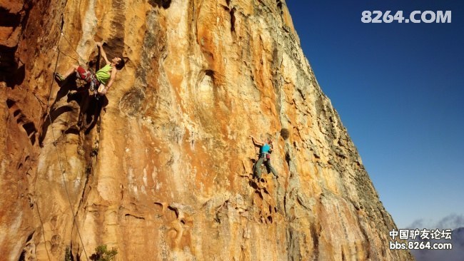 沈阳人工岩壁推广沈阳亿丰时代广场攀岩体验活动沈阳