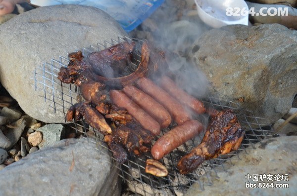 8283腐败嘉年华仙居淡竹河滩烧烤啤酒游泳还有10坑