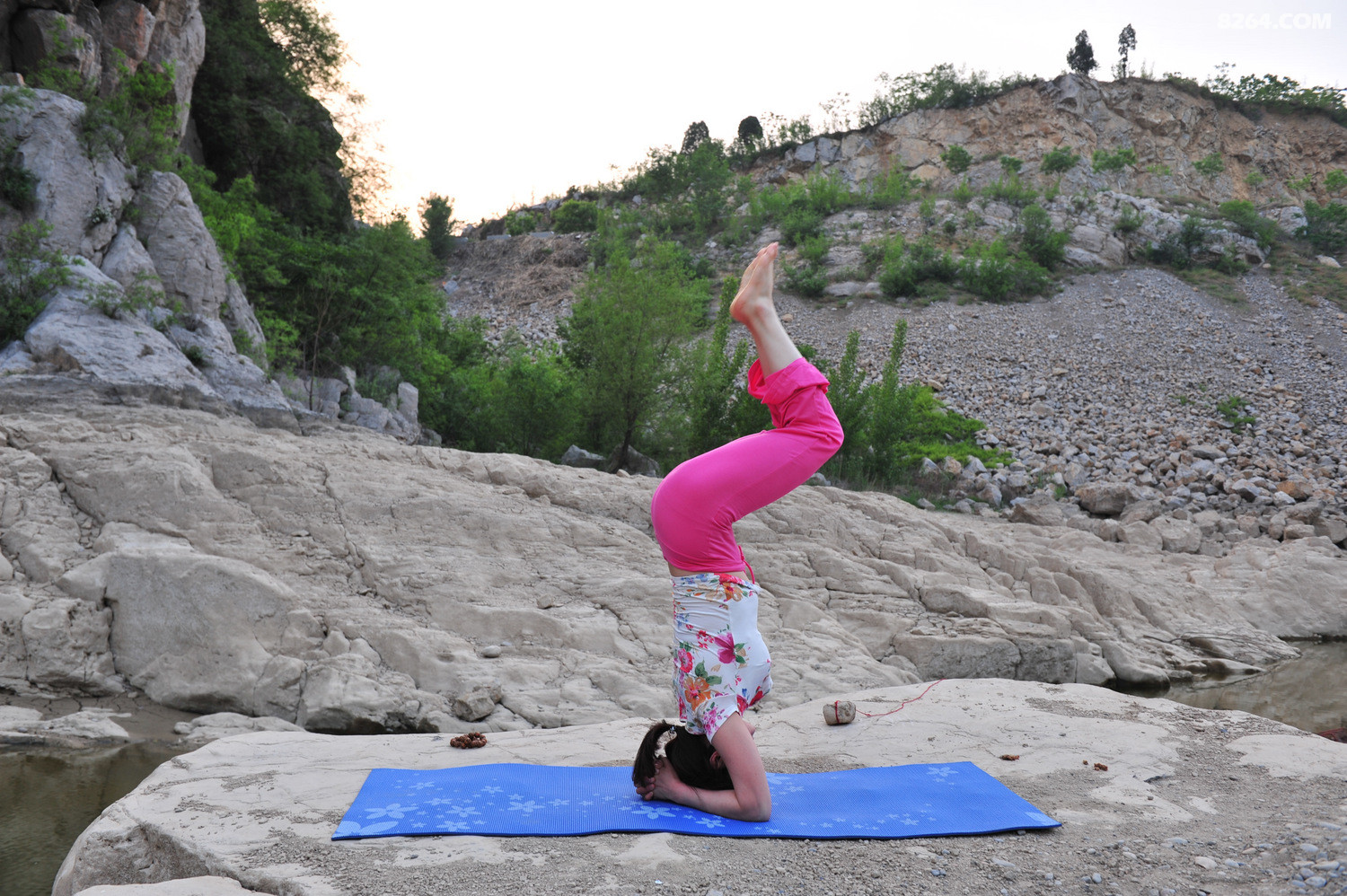 行在山水之间,静修户外瑜伽,感受天人合一