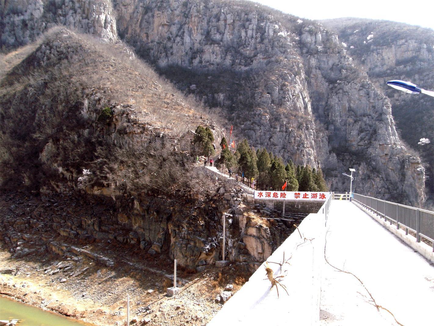 2015年4月6日约伴辉县黑鹿河休闲户外登山观赏桃花报名帖