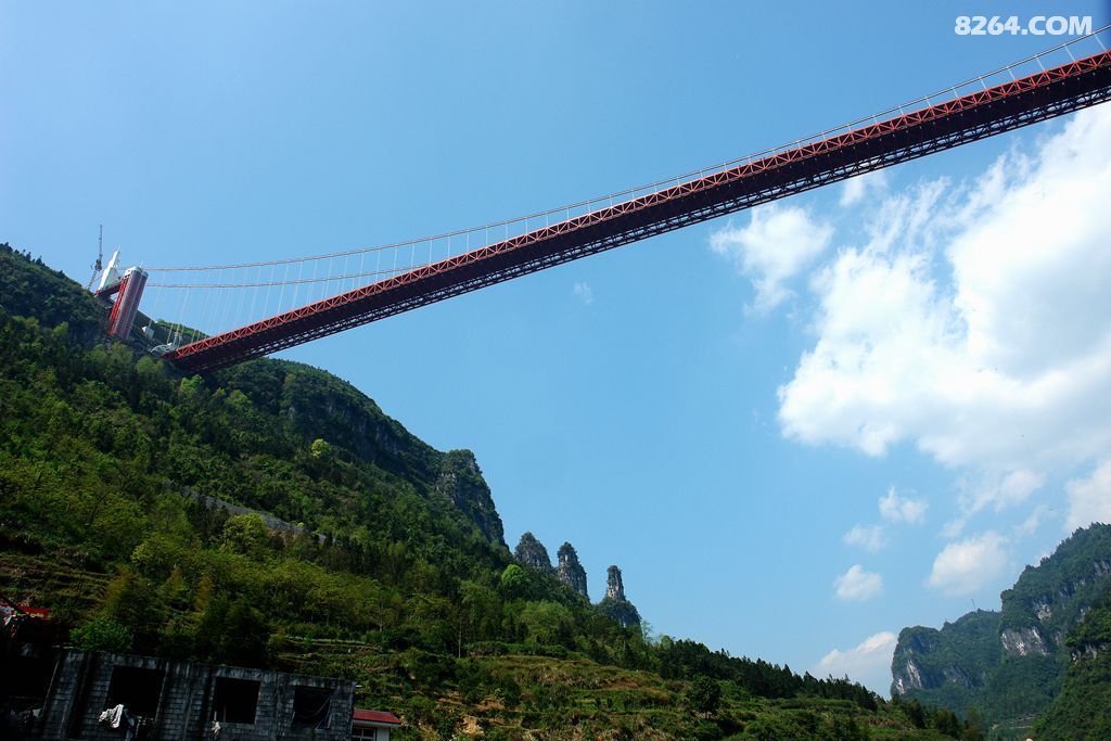 湘西矮寨大桥德夯大峡谷