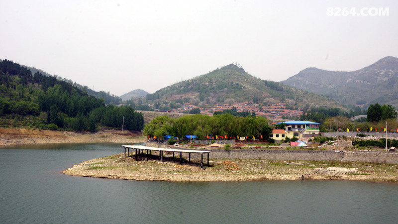 游摄即将干涸的水库2沂源田庄水库