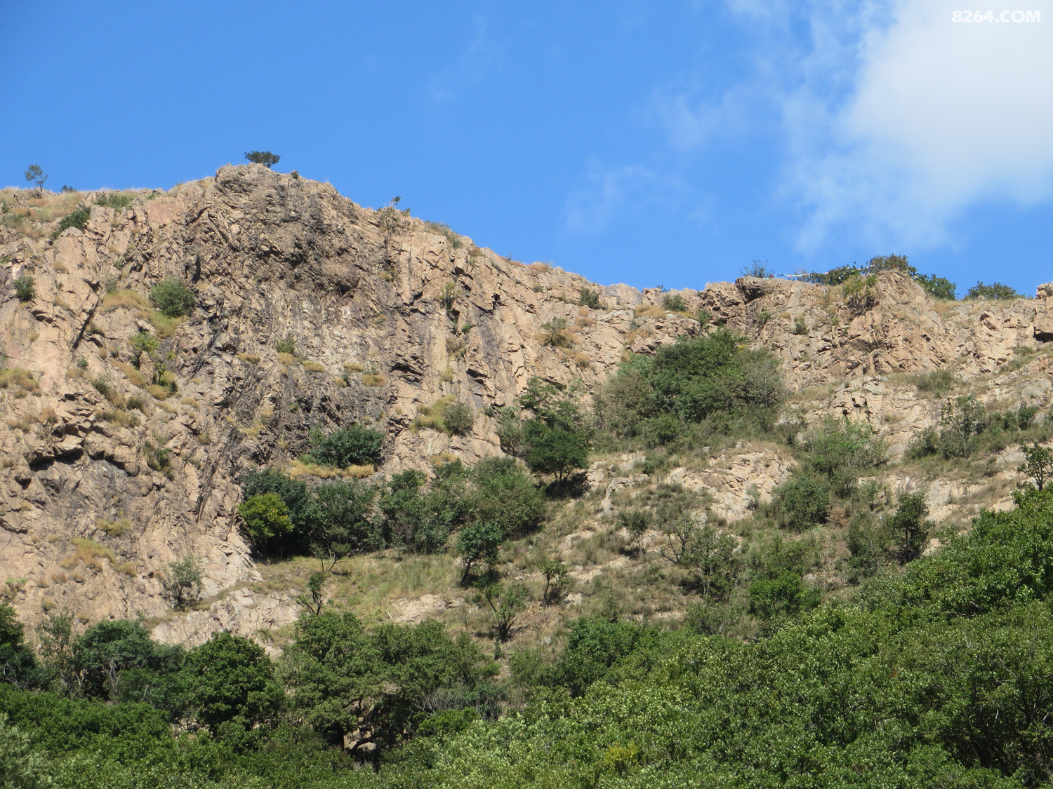 南坡登临昌图天桥山