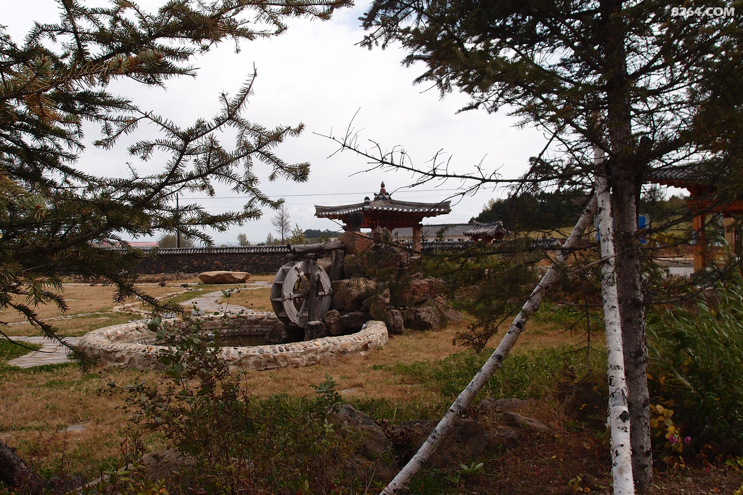 菜鸟夫妻骑行长白山中朝边境无人区