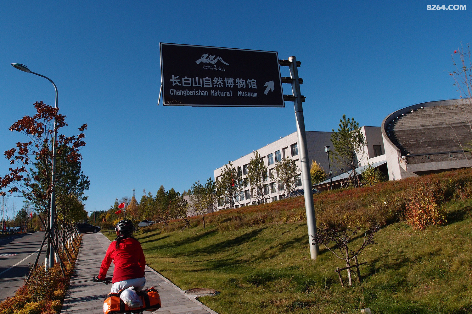 菜鸟夫妻骑行长白山中朝边境无人区