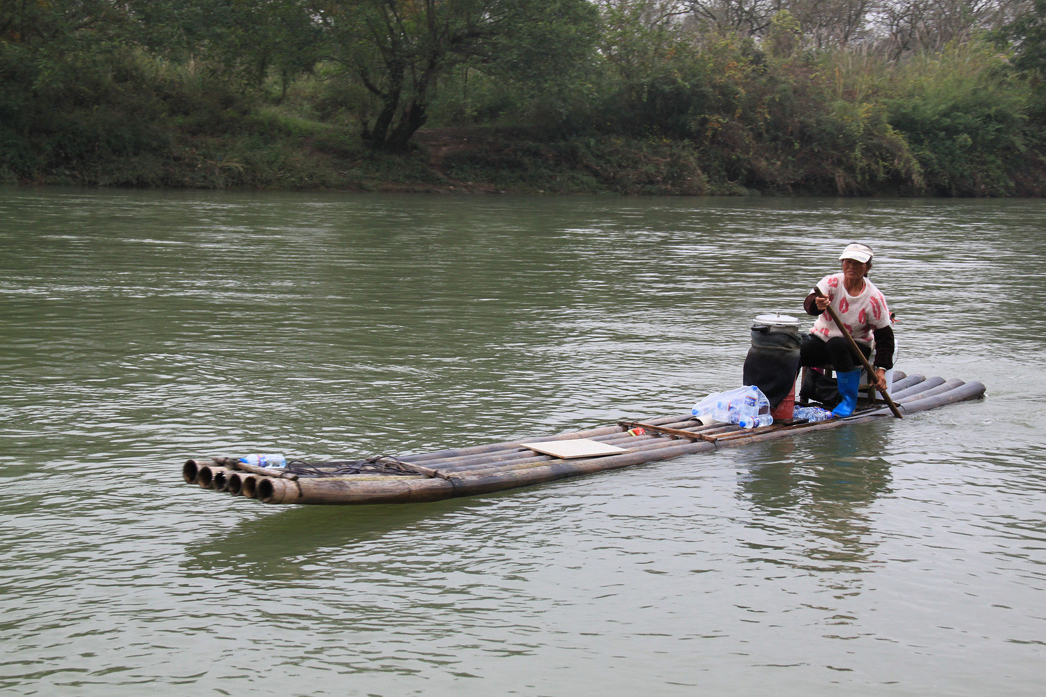 龙虎山泸溪河竹筏漂流