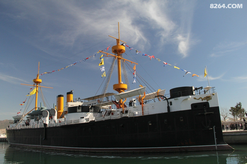 浏览地球一等之铁甲舰威海定远舰景区