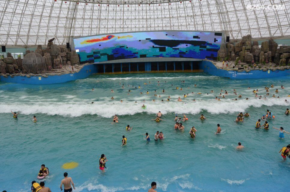 蝶梦戈多户外激情海啸馆