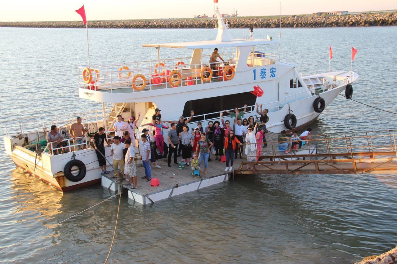 鲅鱼圈珠峰户外游艇捕鱼休闲度假一日游和两日游