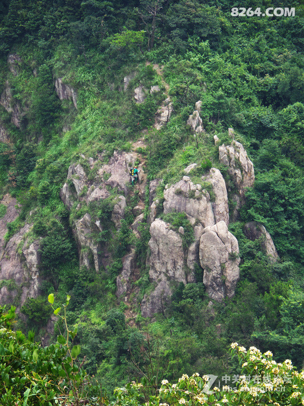 斗米尖薄刀山山脊上的感官刺激