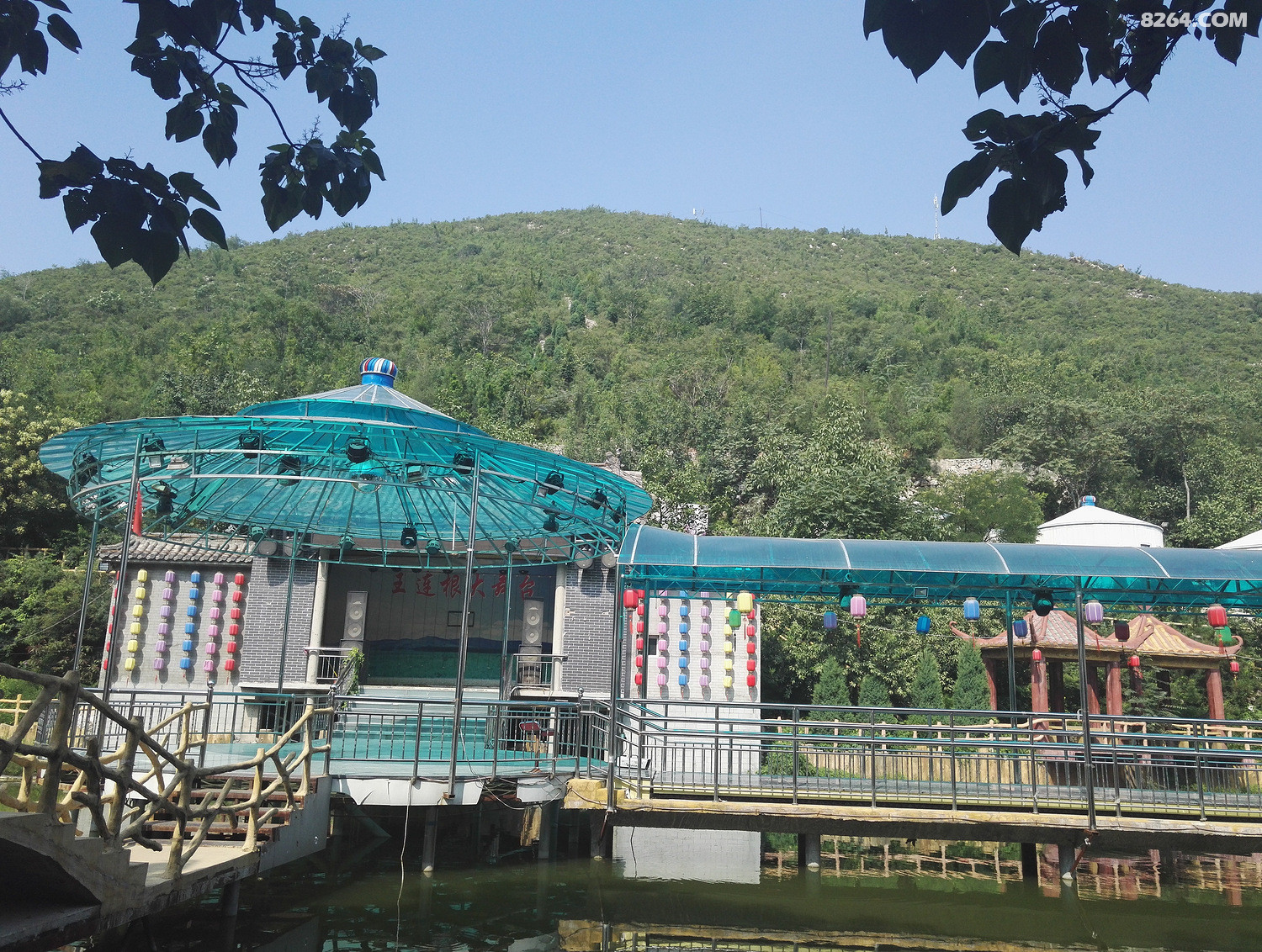 突然想起了夏天闲游的华峪山庄