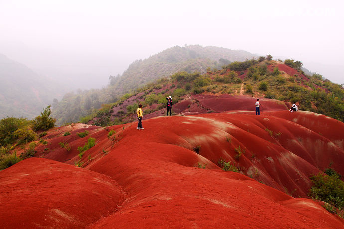 aa约伴小苹果2016年11月6日(周日)相约丹霞地貌之山西红砂岭
