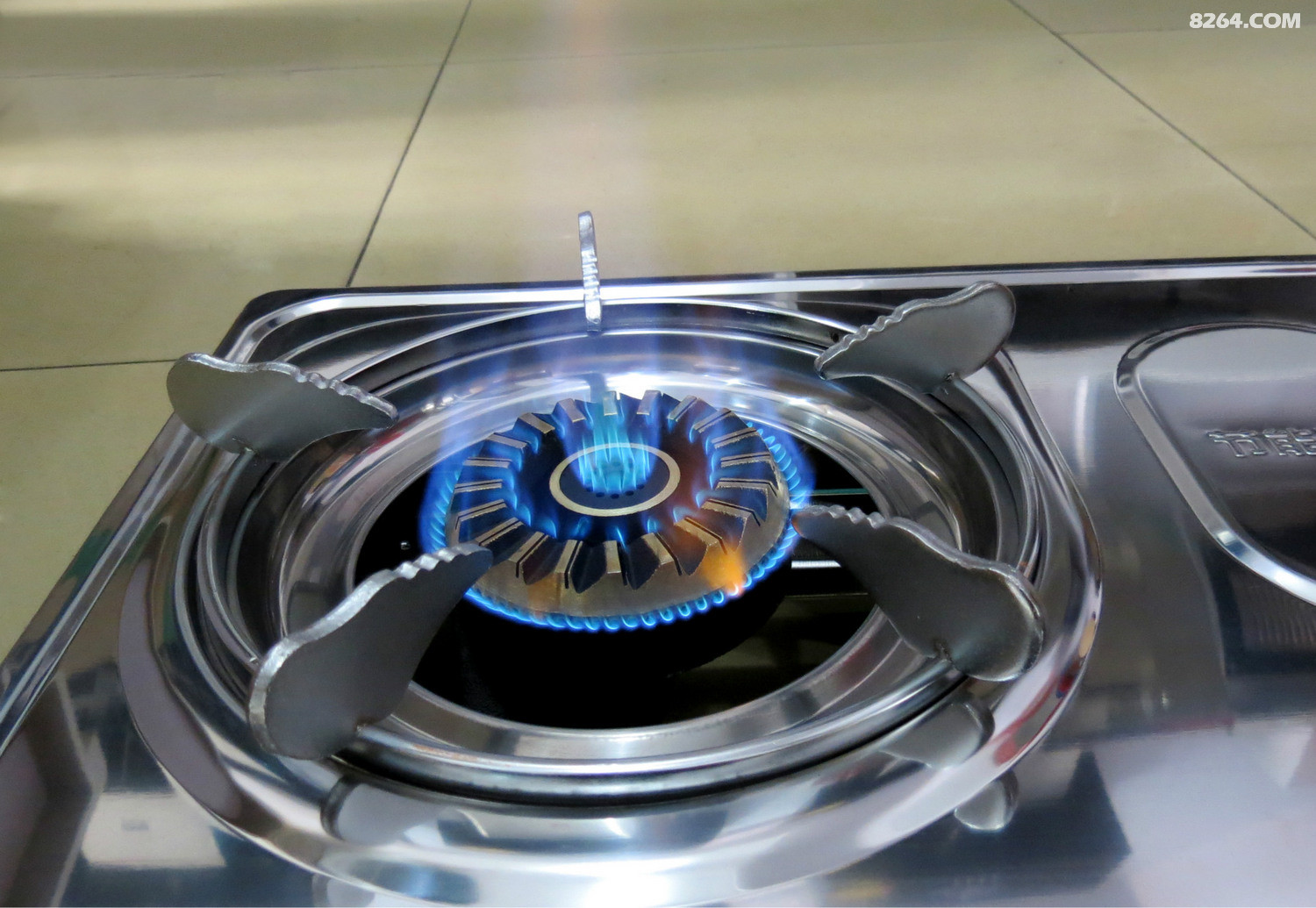 对比下各种火焰感觉所谓木煤气炉都是忽悠人的