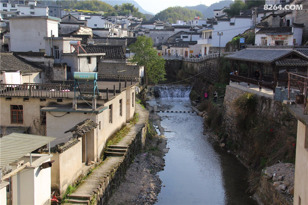 畅游绩溪家朋水街