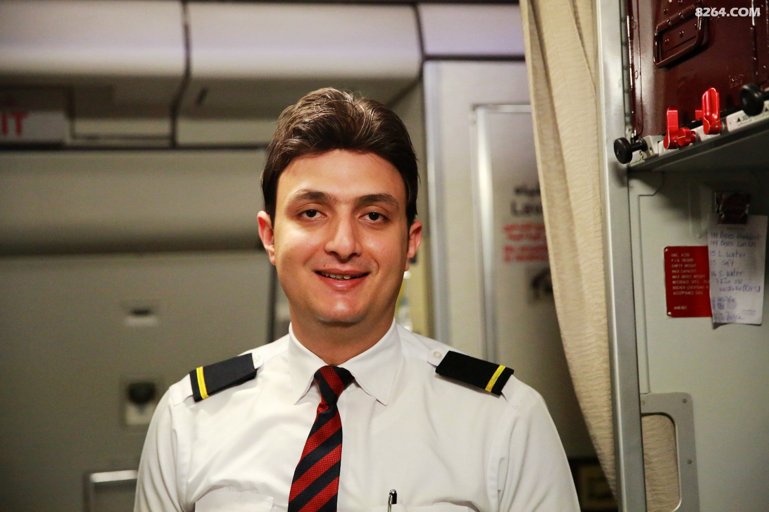 一半海水一半火焰