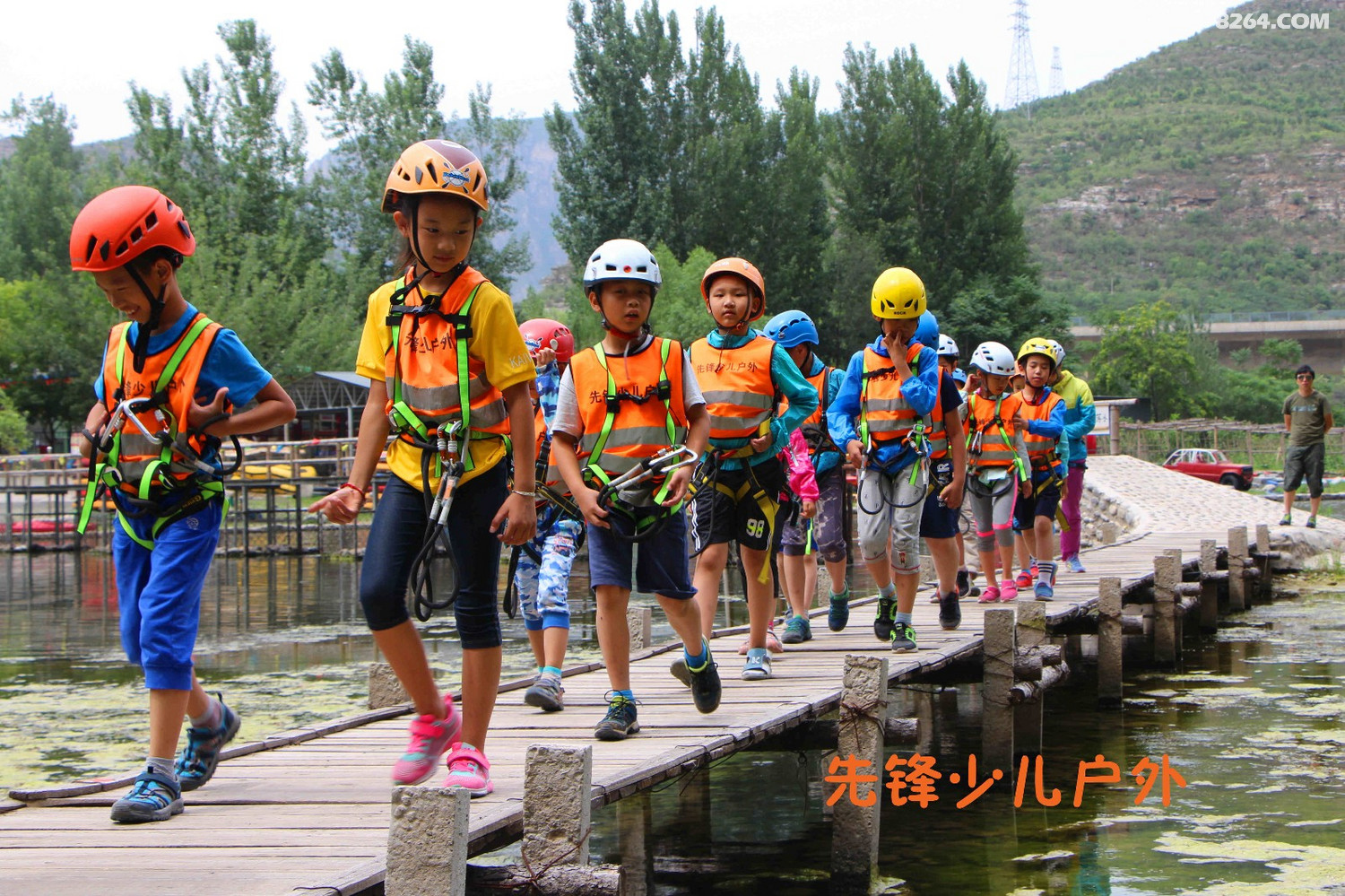 儿童水上飞拉达挑战记录先锋少儿户外