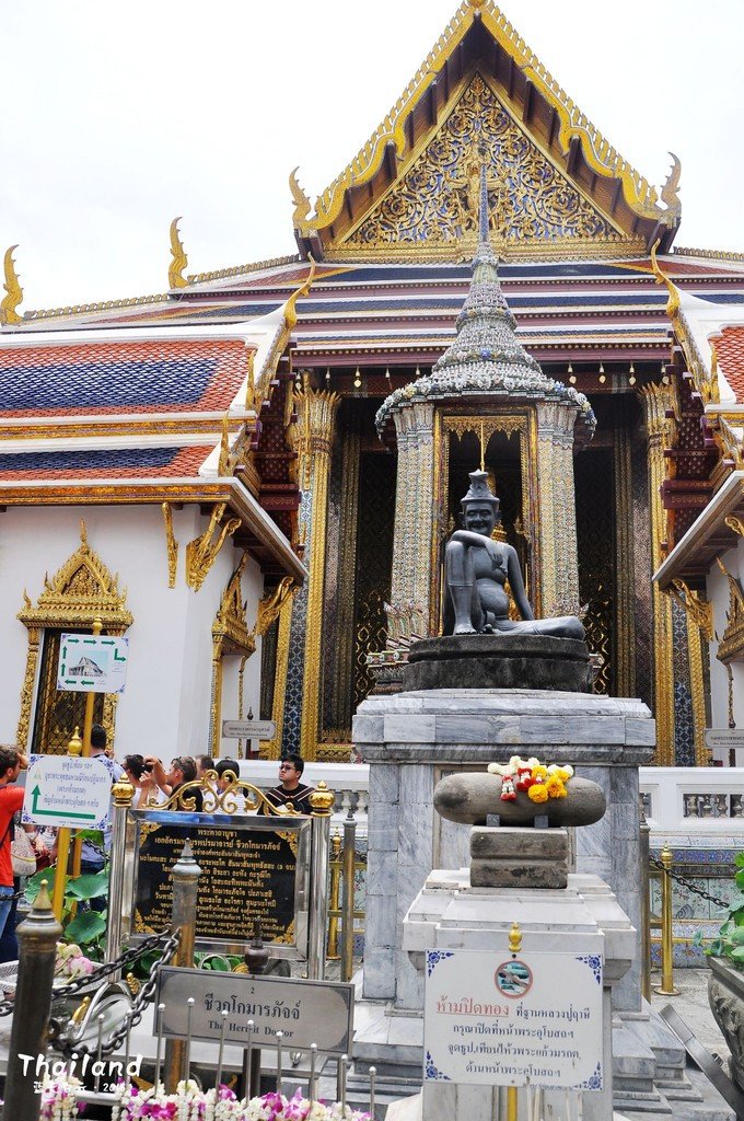 漫步黄袍佛国泰王国