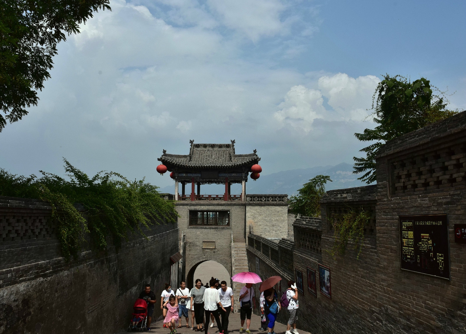 王家大院全貌视频 232157mbxo48j3a3f68858.jpg!t1w1500h1500