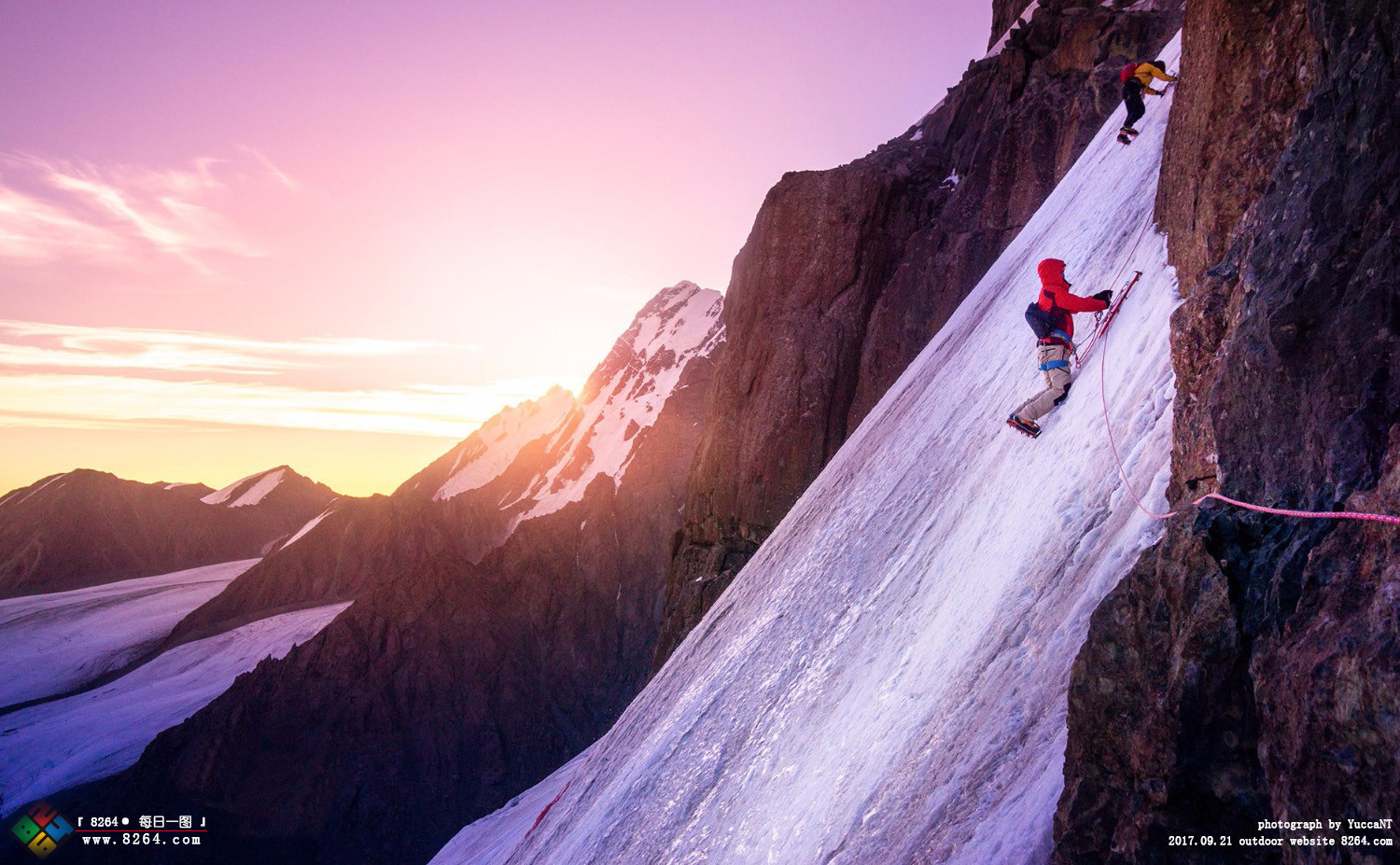 曙光下的攀登者每日一图第1559期