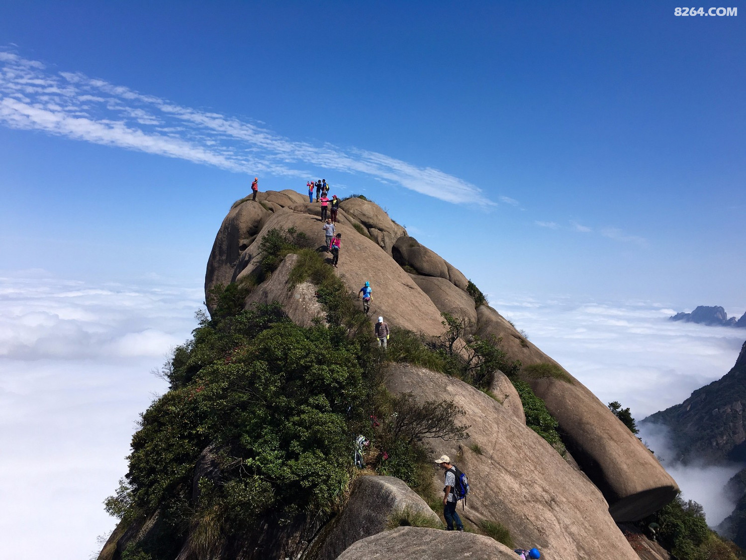 2017国庆攀爬上饶灵山中台峰观壮观云海