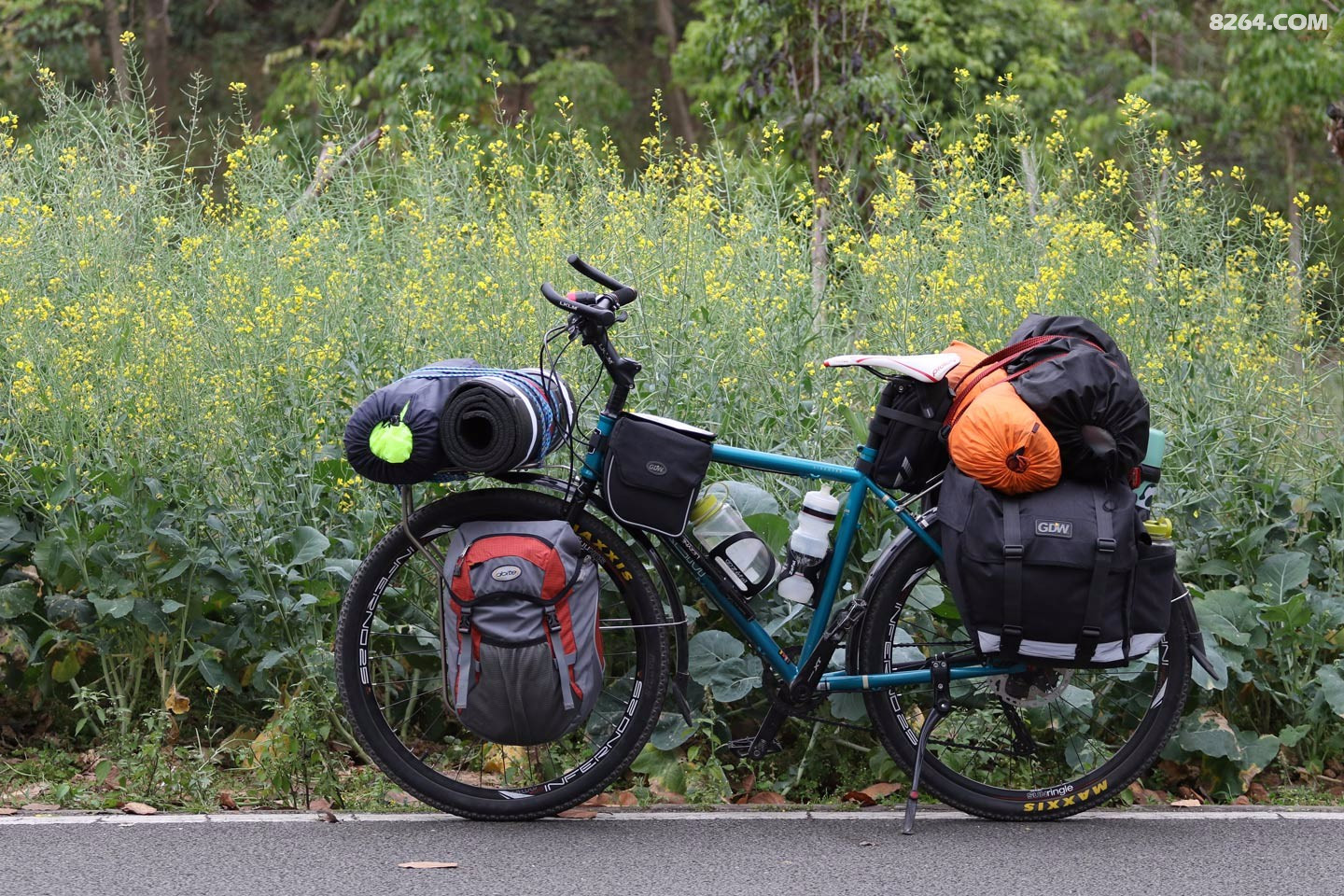 lklm开朗旅行车发现者26寸雷诺520钢架车川藏长途骑行自行车通勤
