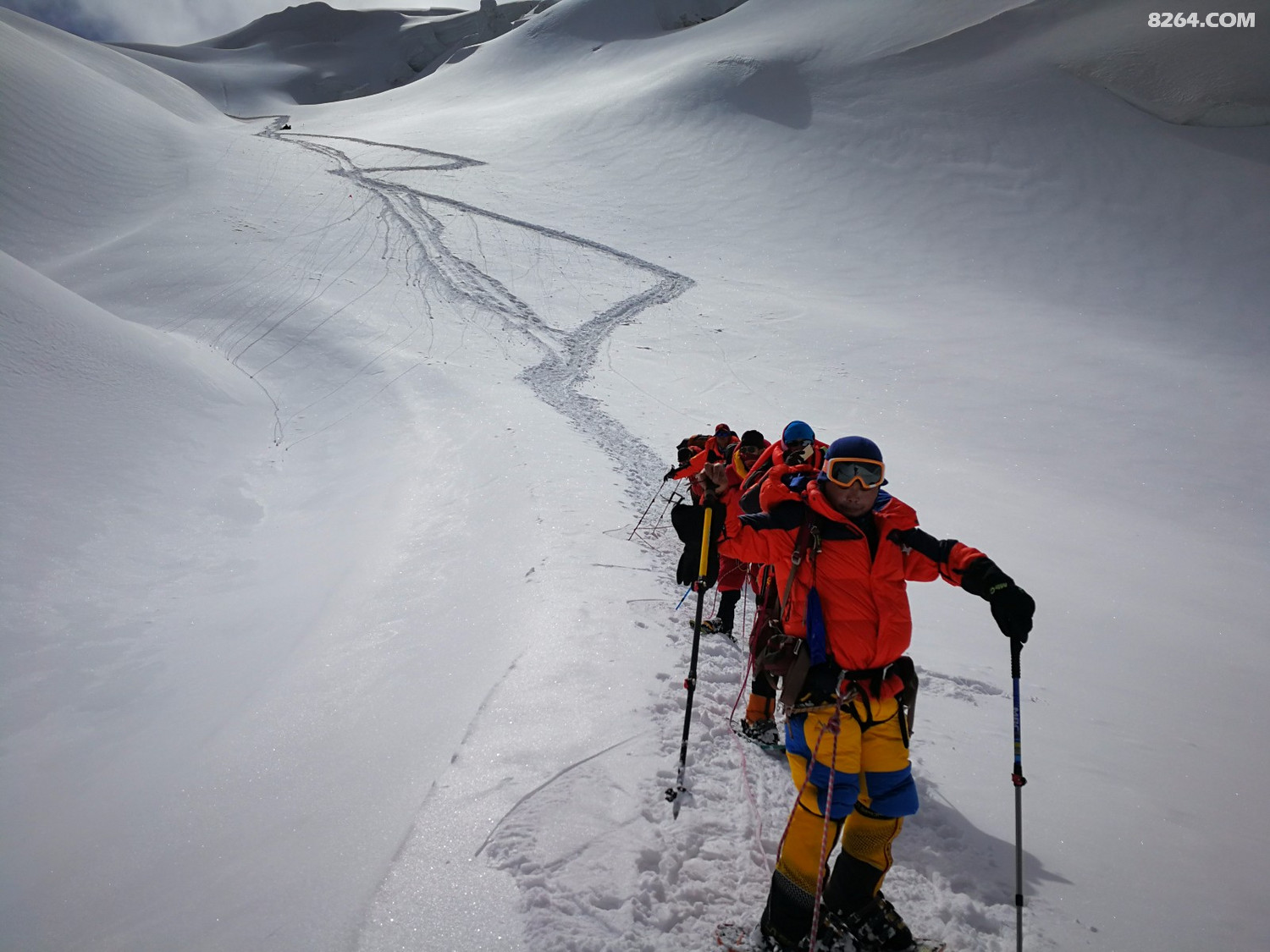 登顶慕士塔格峰身处地狱眼在天堂7546米雪山美到让人窒息