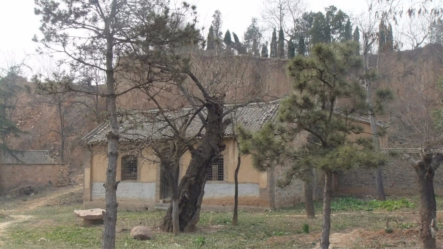 乡愁新安县篇骑游郁山脚下土古洞村