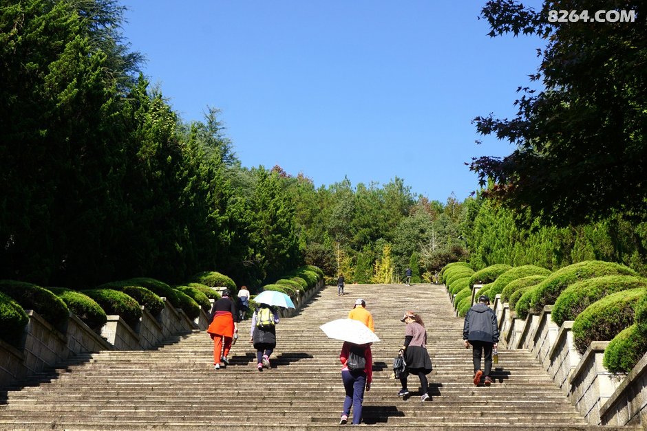 两地驴友畅游禅源圣地赵朴初文化公园