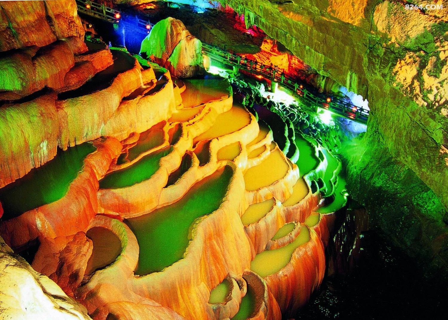 地上看石林,地下游九乡