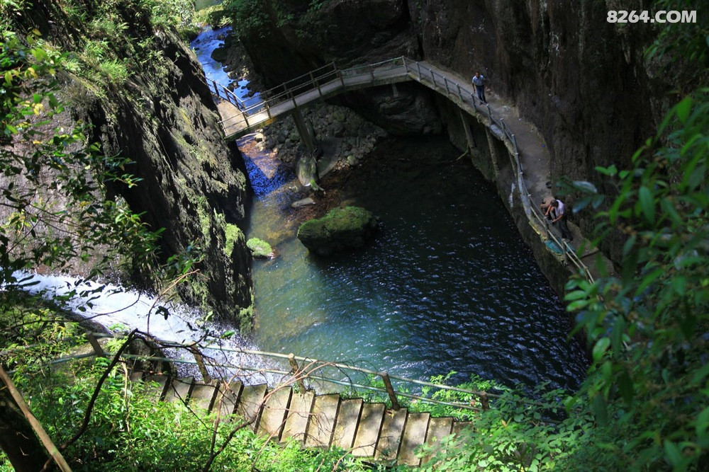 天门洞,天门窗,天崖飞珠,天女撒珠,三叠泉瀑布,滴水岩,虎憩洞,万石一