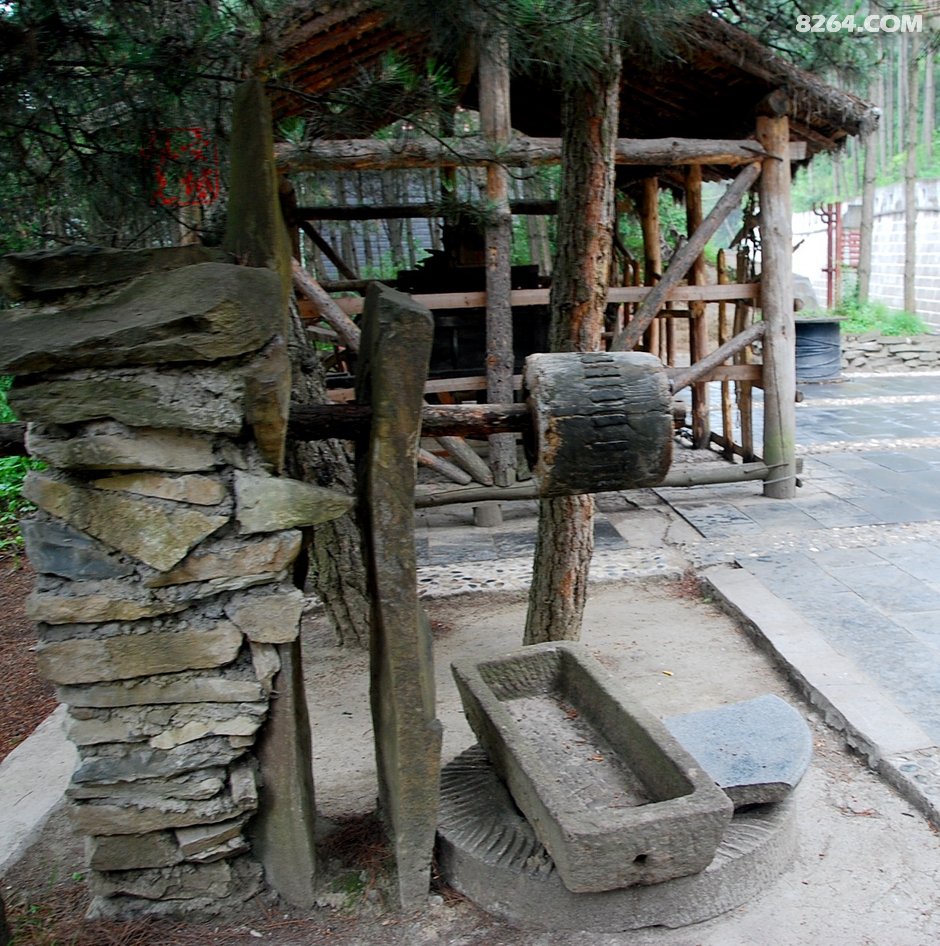 国家aaaa旅游景区米家沟位于华亭县东峡林场西侧,这里自然景观独特