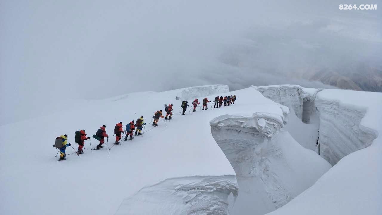 帕米尔高原的呼唤2019慕士塔格峰7546米攀登送连体羽绒服