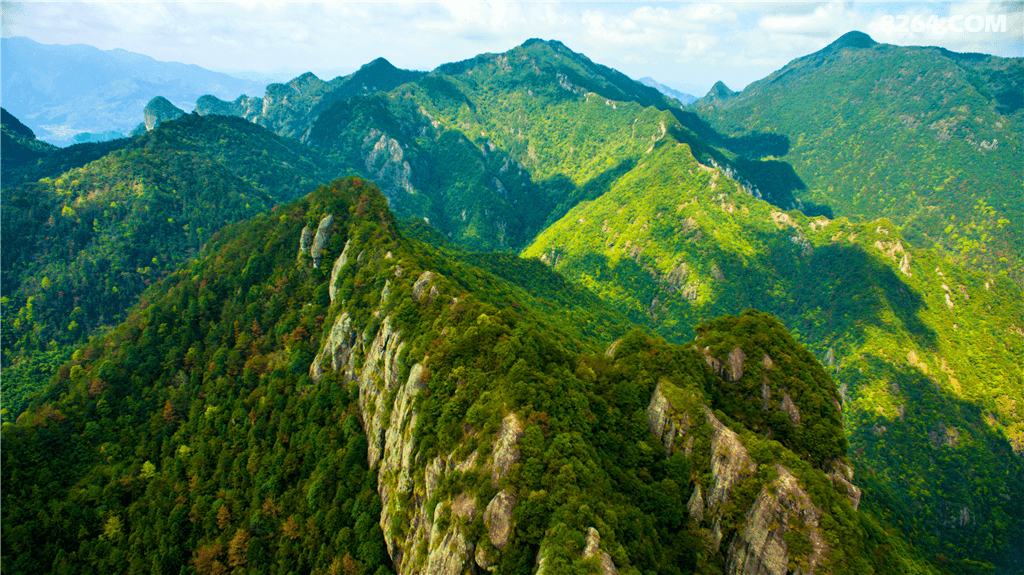 楠溪江南崖芙蓉峰凌空俯瞰春色醉人