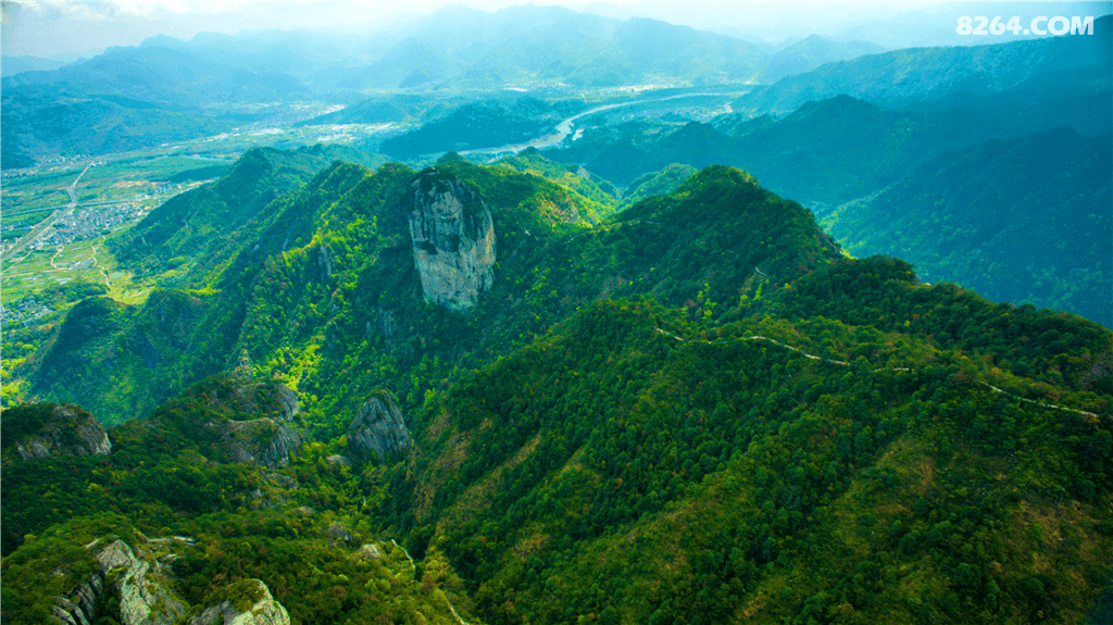 楠溪江南崖芙蓉峰凌空俯瞰春色醉人