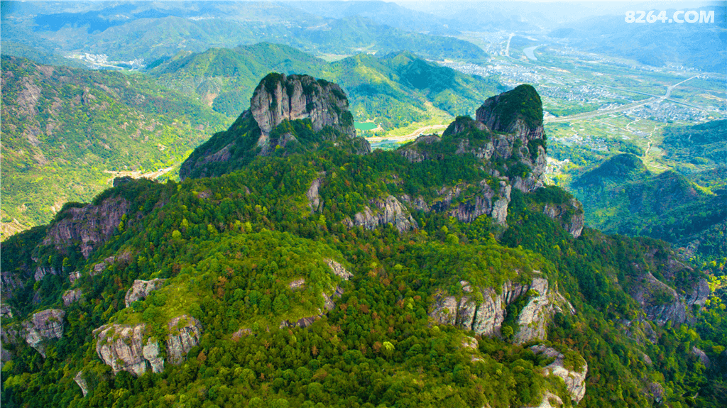 楠溪江南崖芙蓉峰凌空俯瞰春色醉人