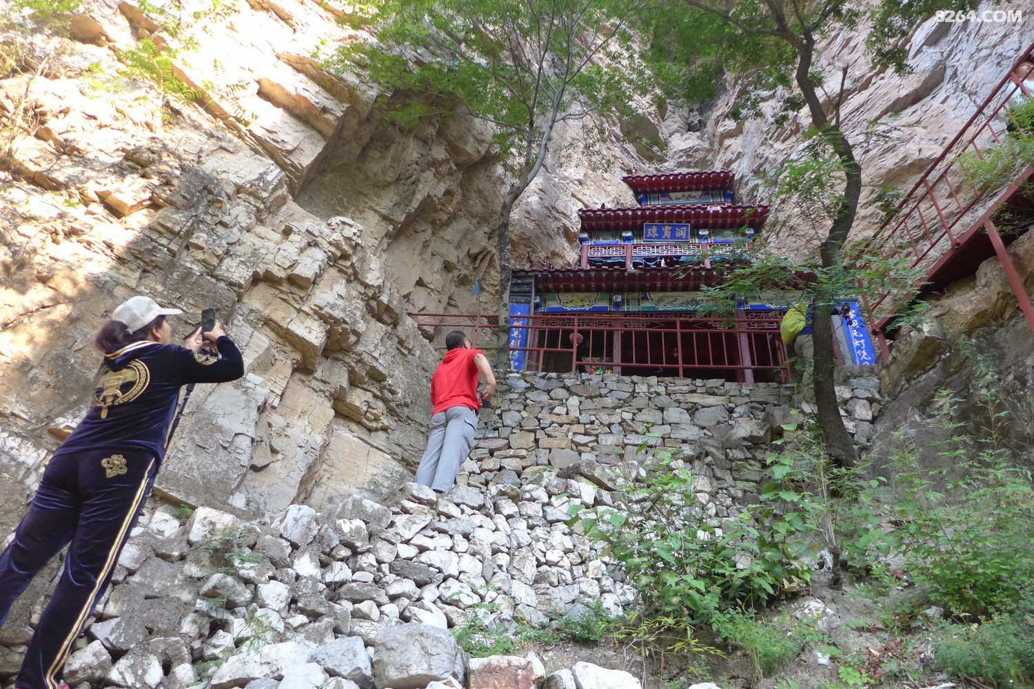 探访唐县白草寺三仙洞