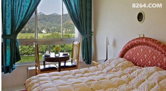 Astara-Espinas-Hotel-10.jpg
