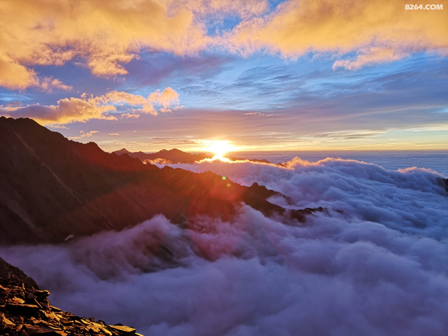 拼的就是意志力昆明姐姐登顶四姑娘山三峰