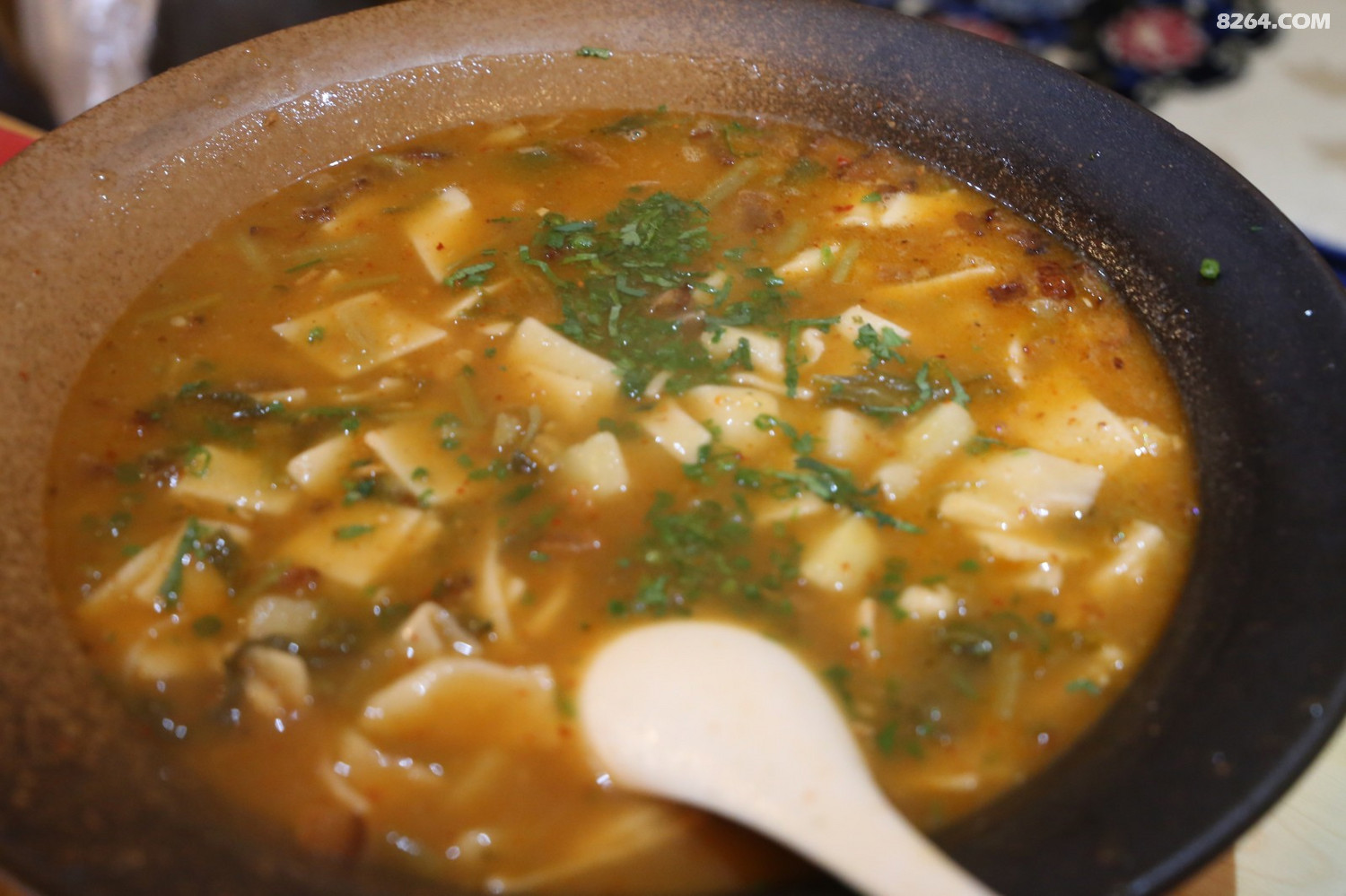 去雪山过春节五天四晚登雪山住木屋品藏餐赏雪景一网打尽