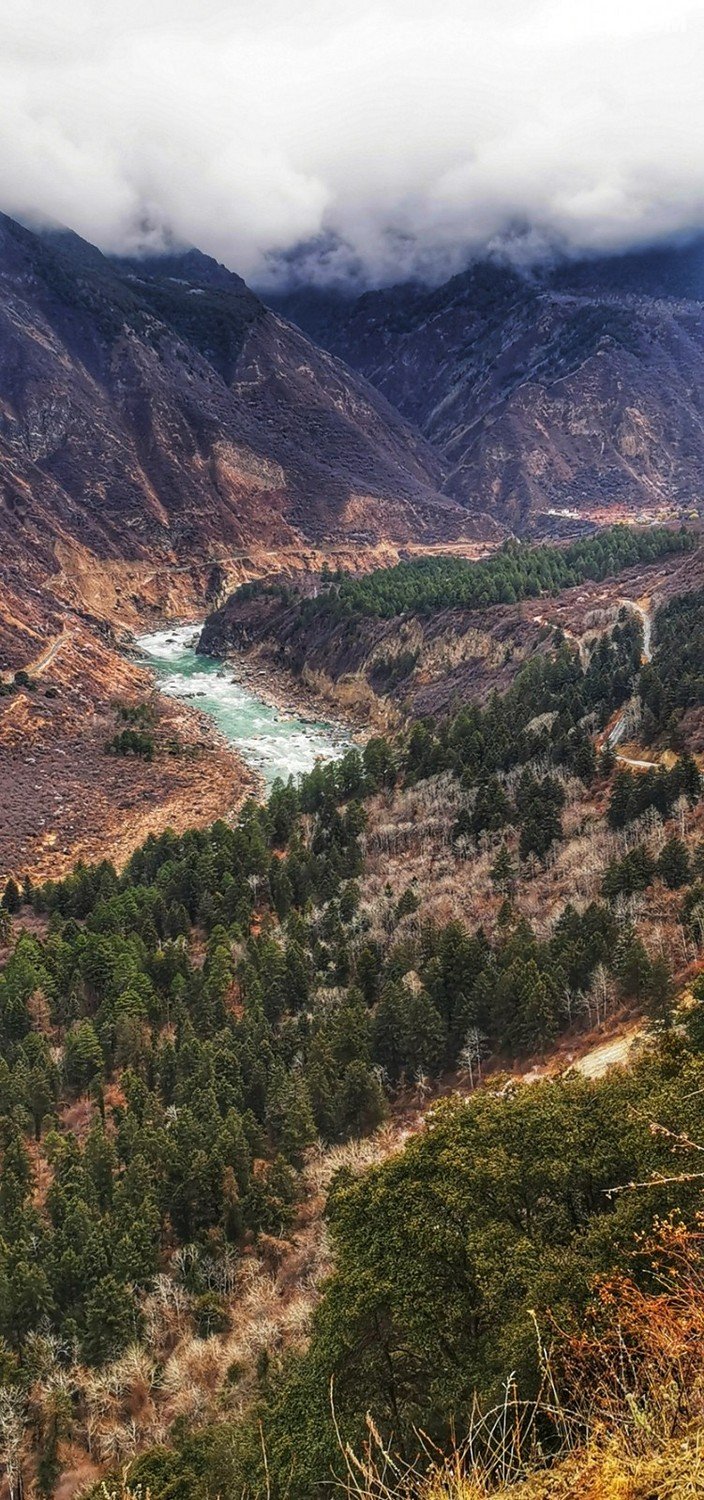 南迦巴瓦雪山下徒步是一种什么感觉
