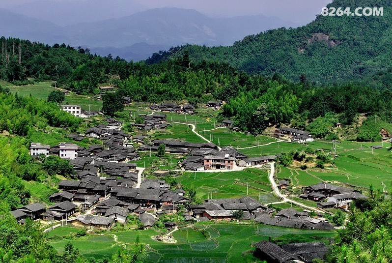 03,(原片)李宝焌的故乡洋峰村全景(李道峰摄影) .jpg