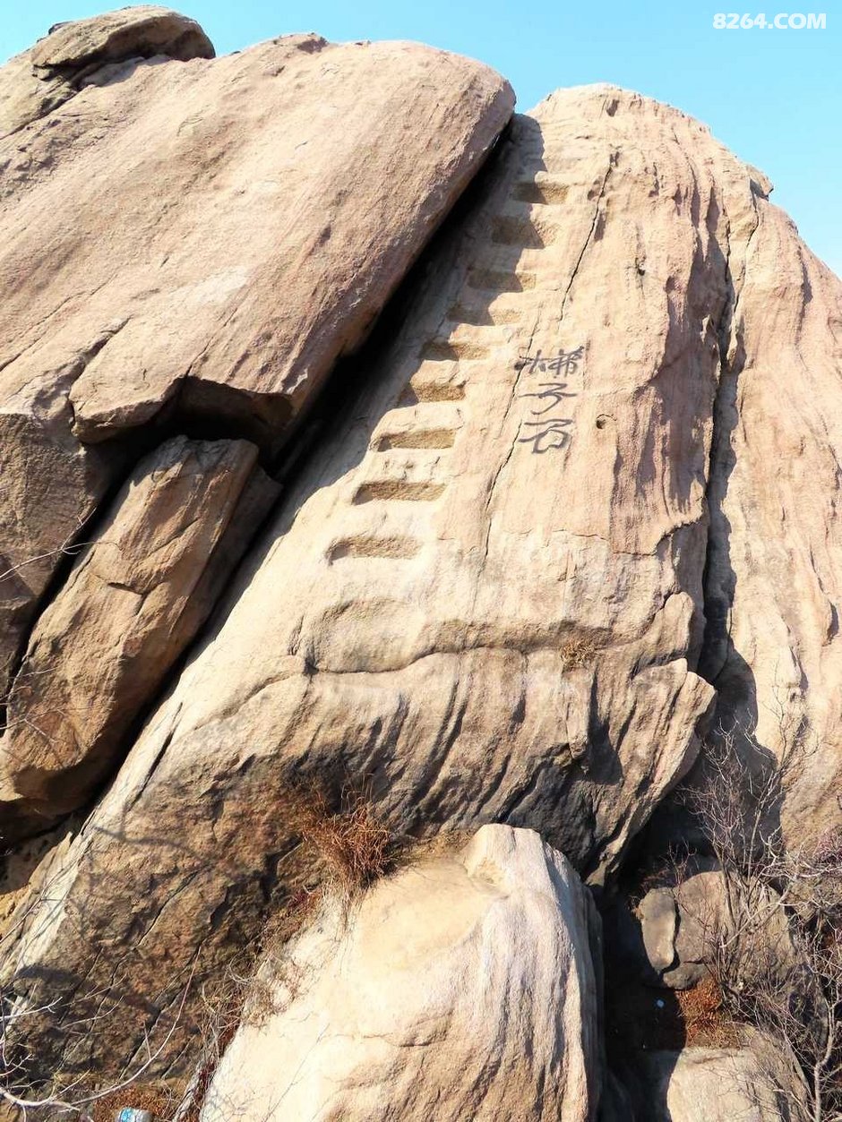平山县东林山西林山石窟雕像