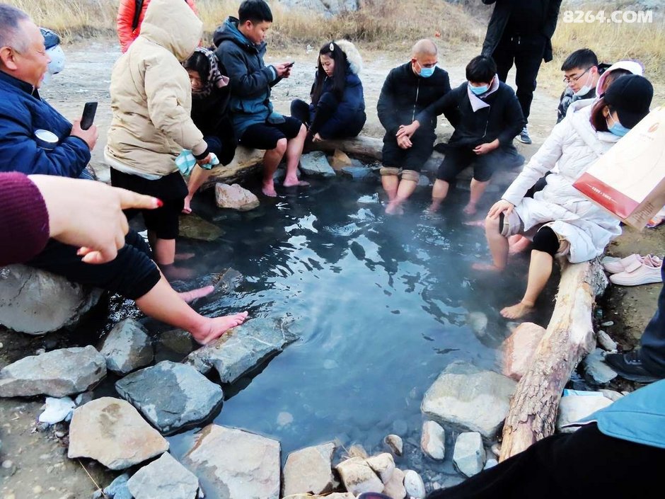 龙门村野温泉免费泡脚