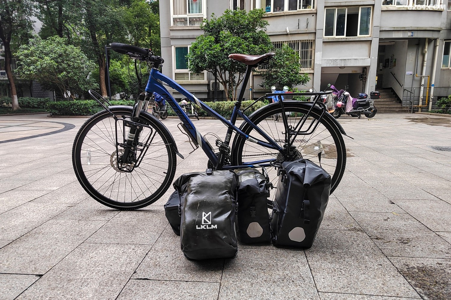 02000537136jjtz1x1kac8.jpg!t1w1500h1500x9m1