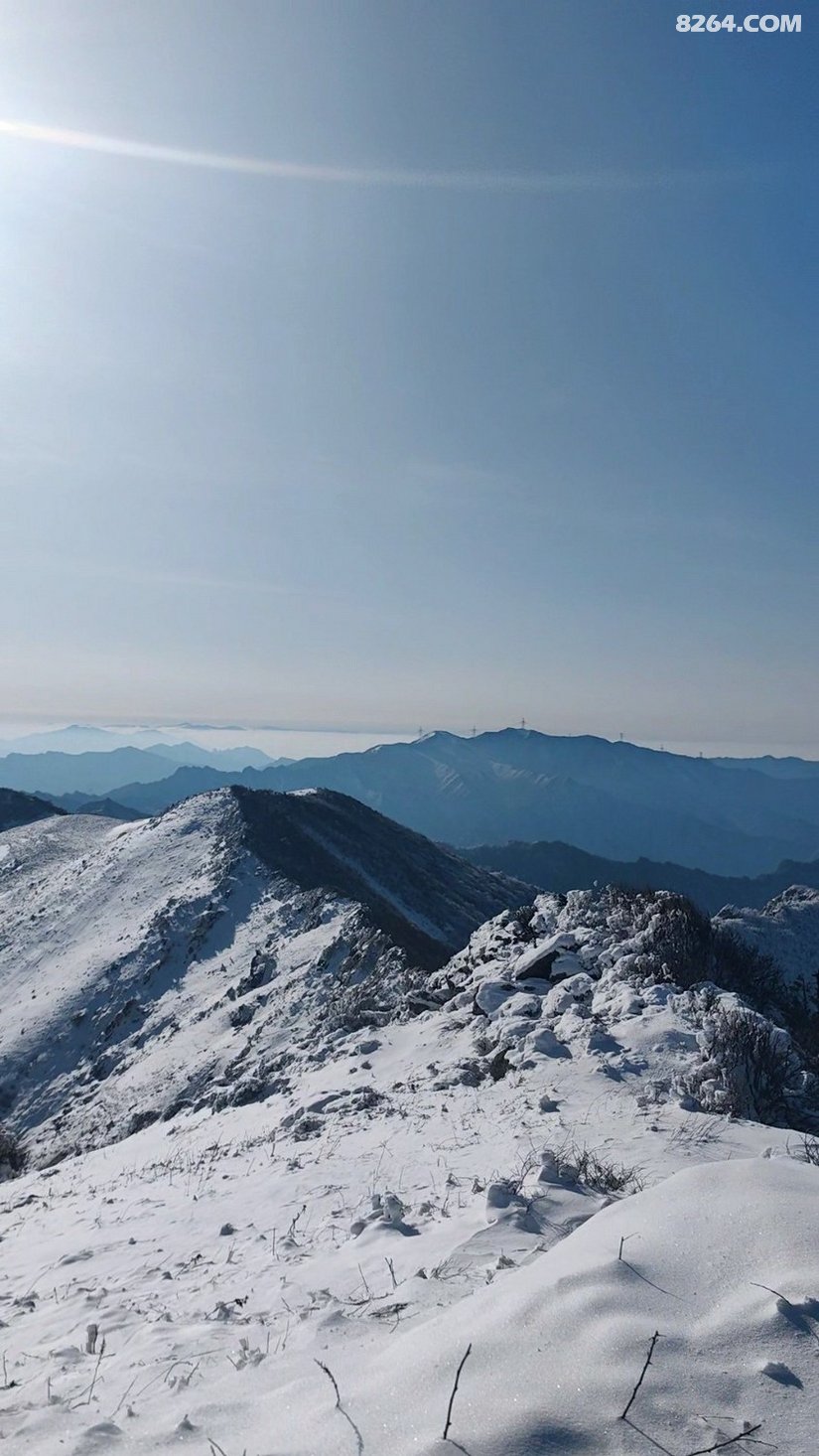 035708wn0ncb4k8ipexb75 - 徒步登山 穿越攀岩 雪山步道 户外路线 在野 去没有天花板的地方