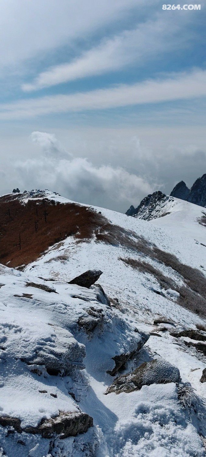03575699fd0er7kvv6i951 - 徒步登山 穿越攀岩 雪山步道 户外路线 在野 去没有天花板的地方